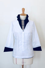 Capsule Collection 40 Double Collar Shirt "White with a touch of Navy Blue"